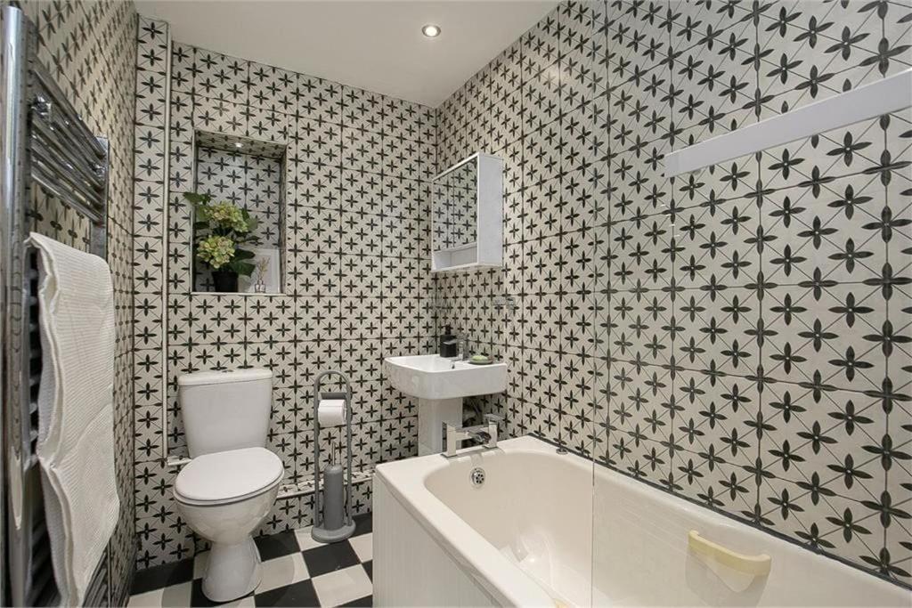 Dreghorn House 4 Bedrooms 3 Toilets 3 Reception Free Parking 233 Mbp Wifi Edimburgo Exterior foto