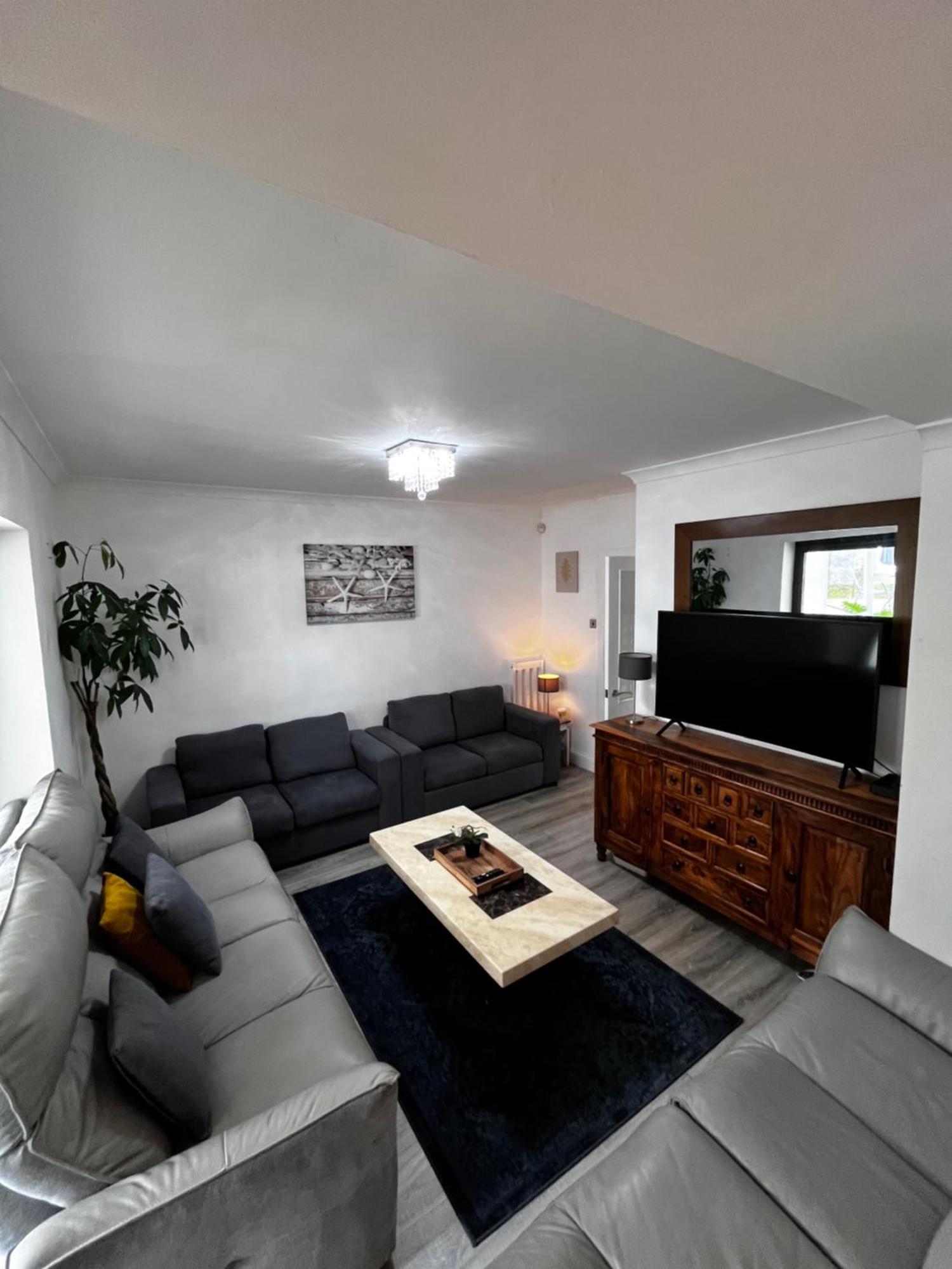 Dreghorn House 4 Bedrooms 3 Toilets 3 Reception Free Parking 233 Mbp Wifi Edimburgo Exterior foto